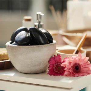 Ultimate Refresh Massage at DC Healings Bradford — head to toe luxury treatment combining Swedish, Deep Tissue, Hot Stone and Aromatherapy.
